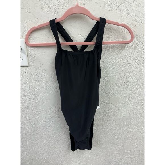 Speedo Other - NWT Red One Piece Cross Back Speedo Swimsuit Pro LT Size 8 Team Black